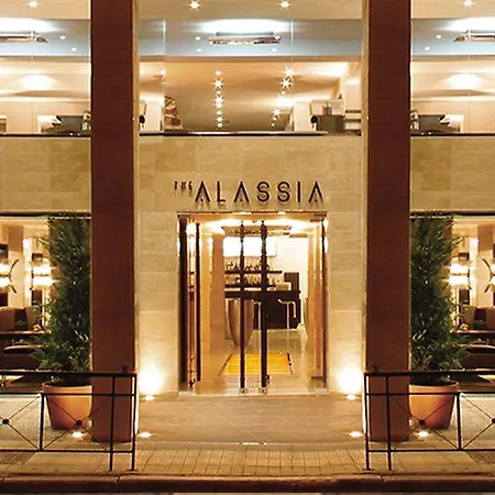 Alassia Отель